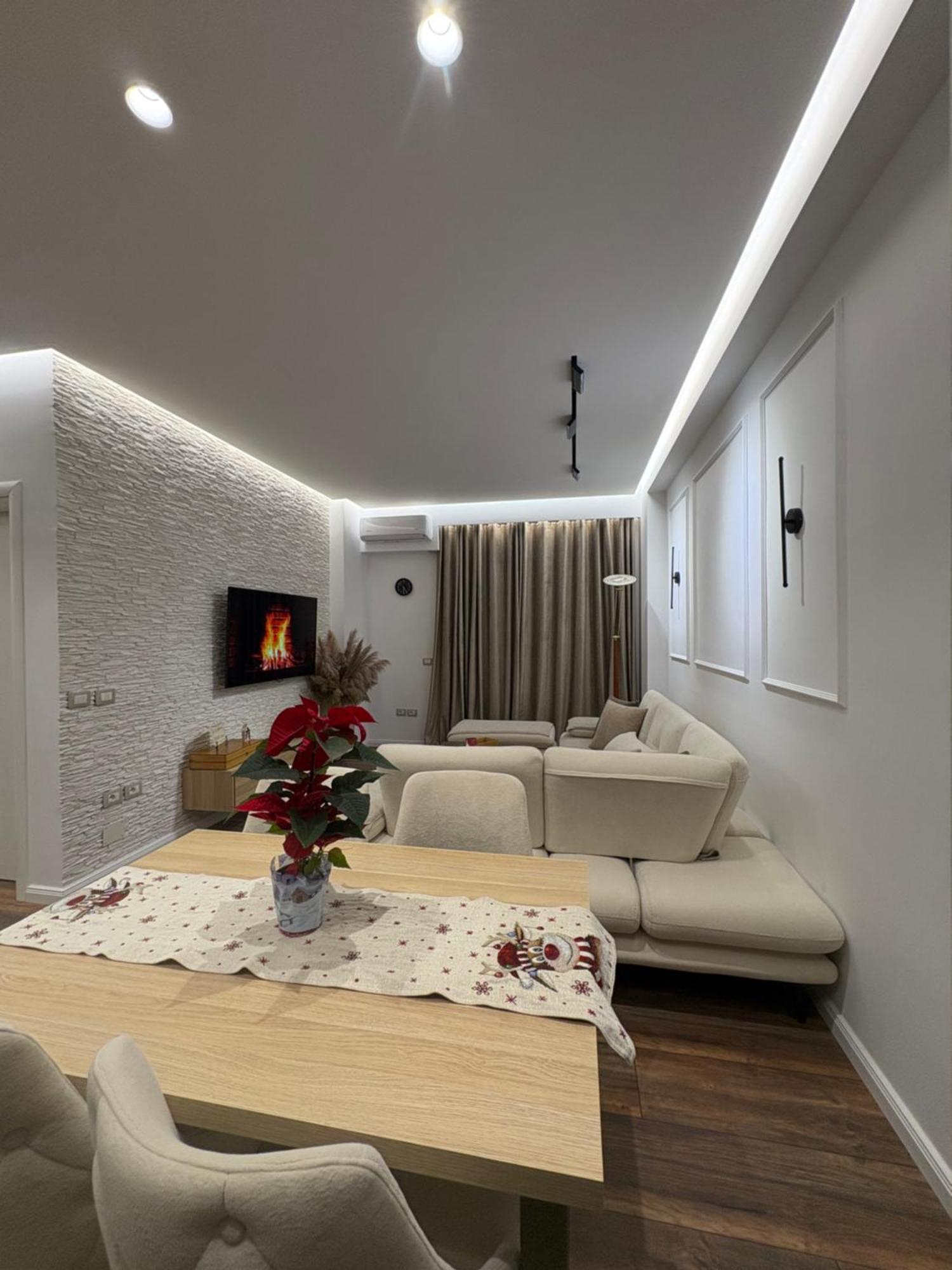 Alajs Apartament Vlore Luaran gambar