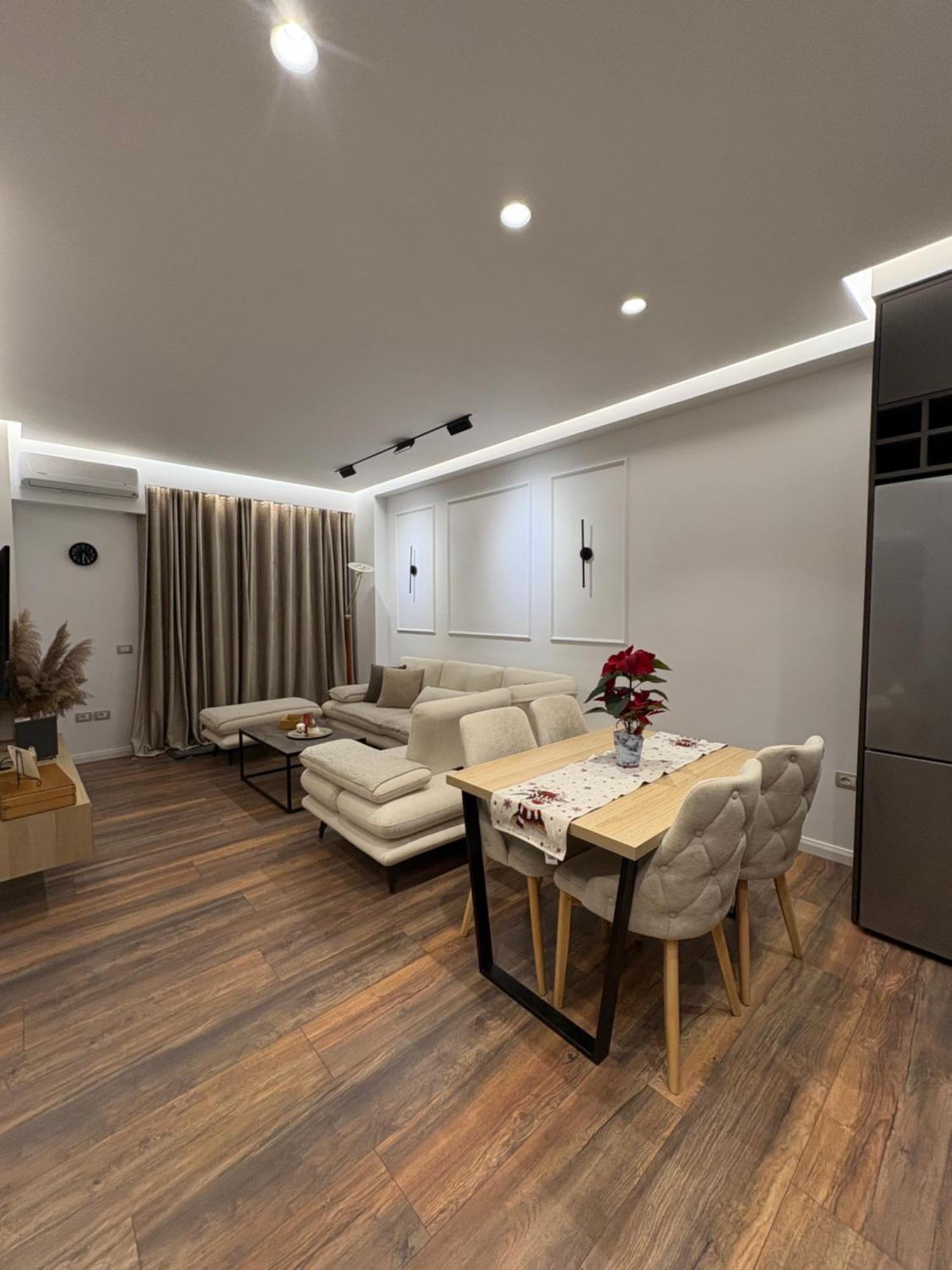 Alajs Apartament Vlore Luaran gambar